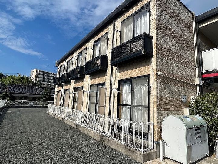 レオパレス里の尾105の外観