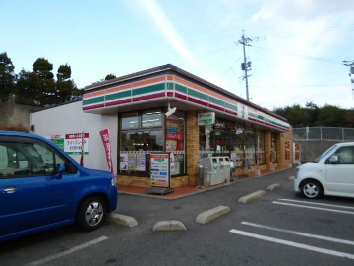 レオパレス里の尾105の周辺
