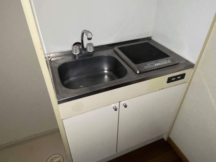 レオパレスTOKIWA202のキッチン