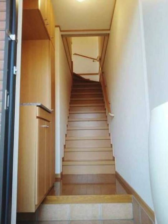 グリーンヒルズ カーサAの玄関