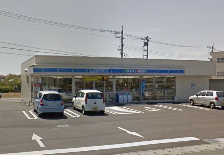 エル・グレイスの周辺