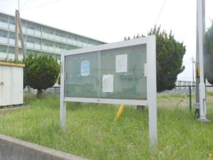 ビレッジハウス小羽山第二1号棟の外観