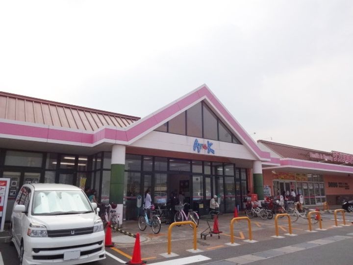 シャーメゾン琴芝台の周辺