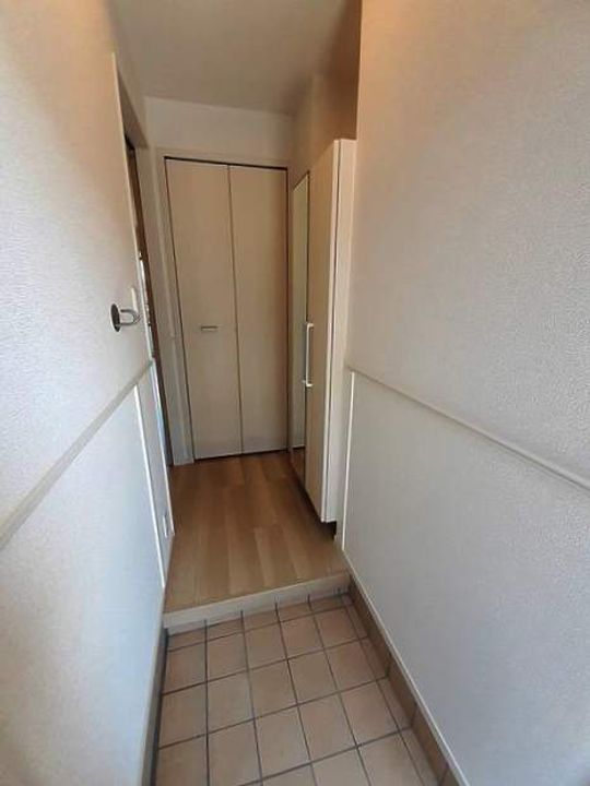 グランデ・HIDE Aの玄関