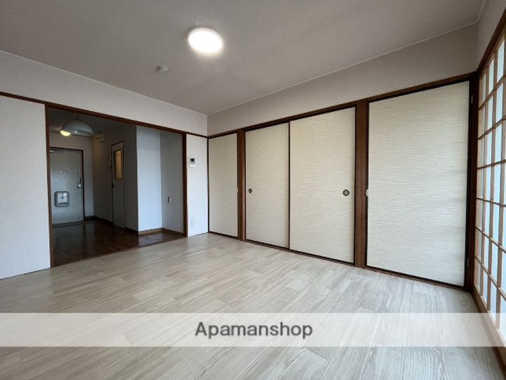 パシットレジデンツSP402の居間