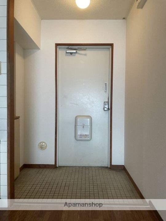 パシットレジデンツSP406の玄関