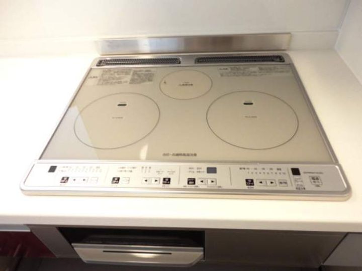 アヴァンティ コートの内装