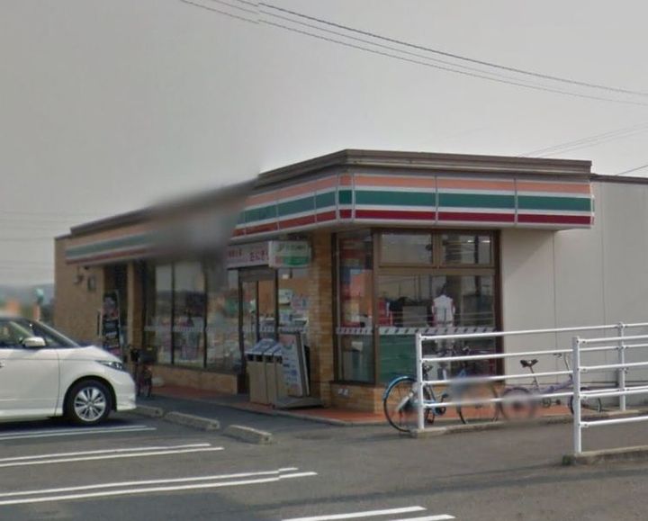 アヴァンティ コートの周辺