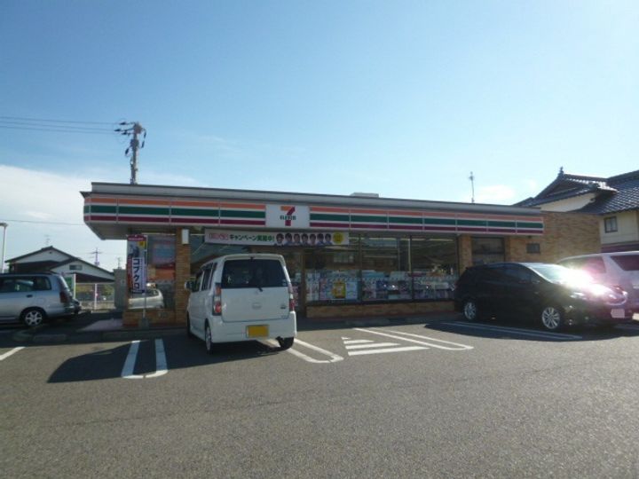 キャッスル・ユウの周辺