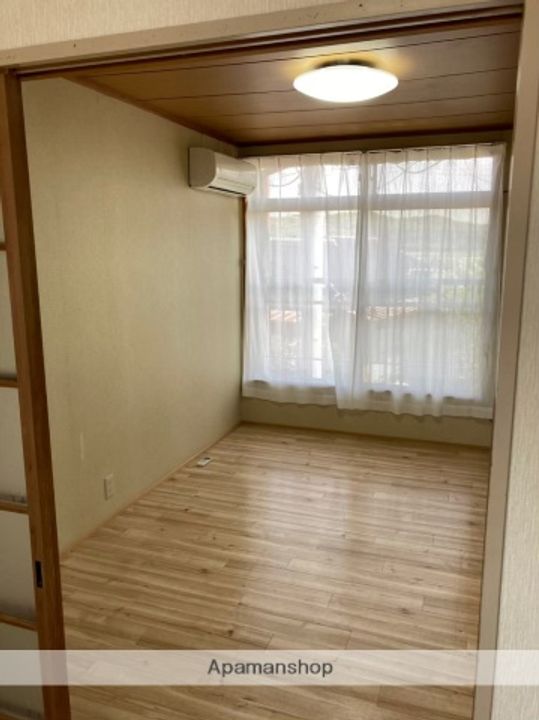 コーポ麻衣206の居間