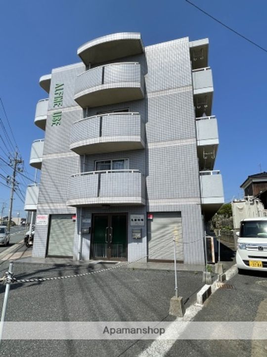 アルフィーネ宇部210の外観