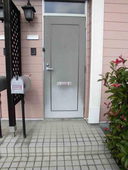 EASTハイツの玄関