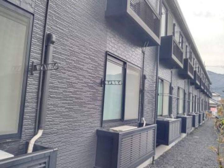 レオパレスコート ダジュール202の外観