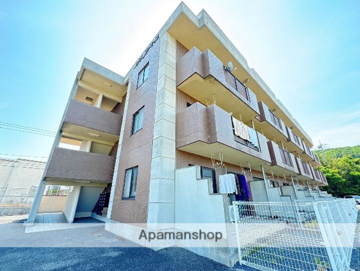 メゾンファミーユ205の外観