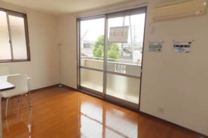 シャーメゾン洛陽 D棟の内装