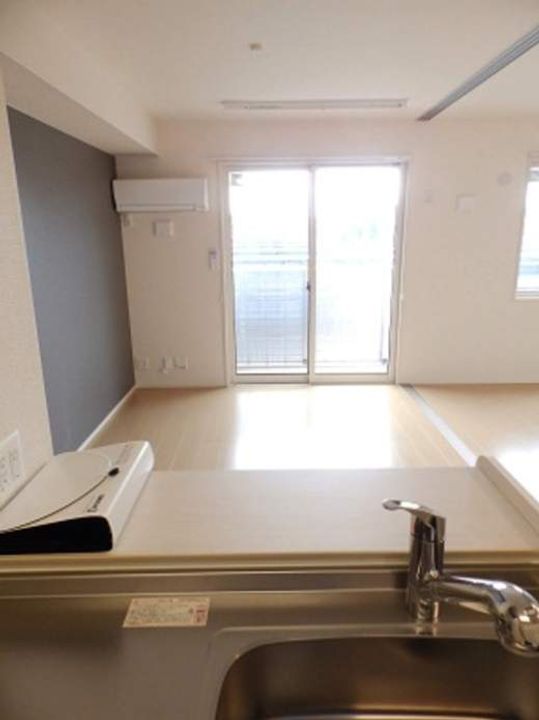 桐原第六ハイツの居間