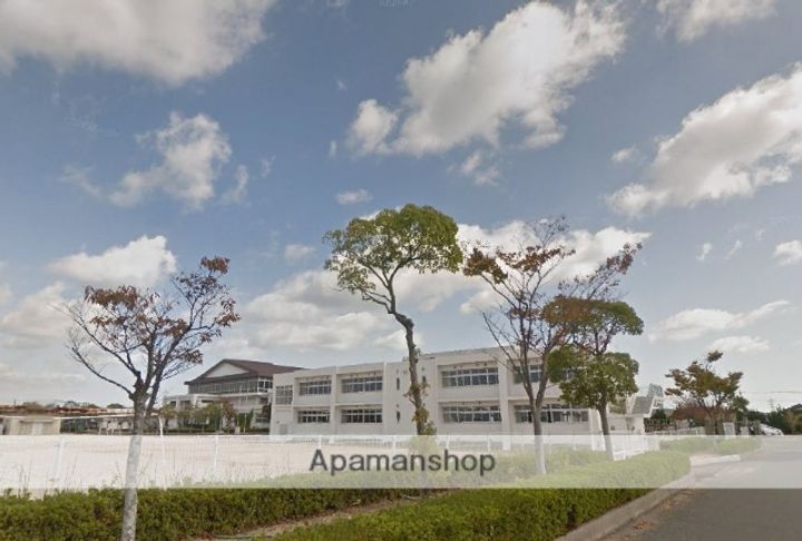 ブルーシャトー202の周辺