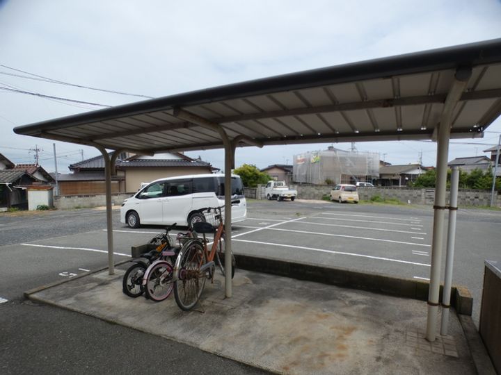 ウィルモア床波 B棟の内装