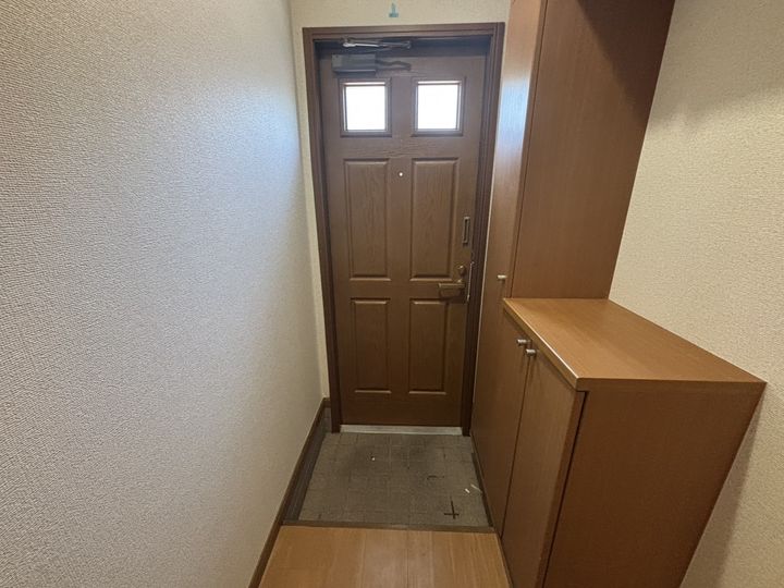 パピヨン鳥越の玄関