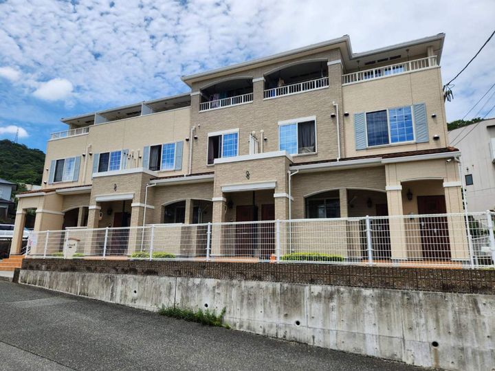 シエン アロザロ Ⅲの外観