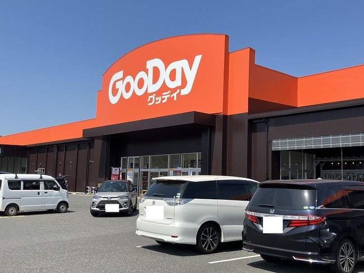 シエン アロザロ Ⅲの周辺