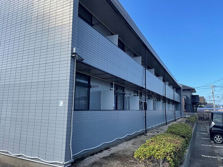 レオパレス梶栗202の外観