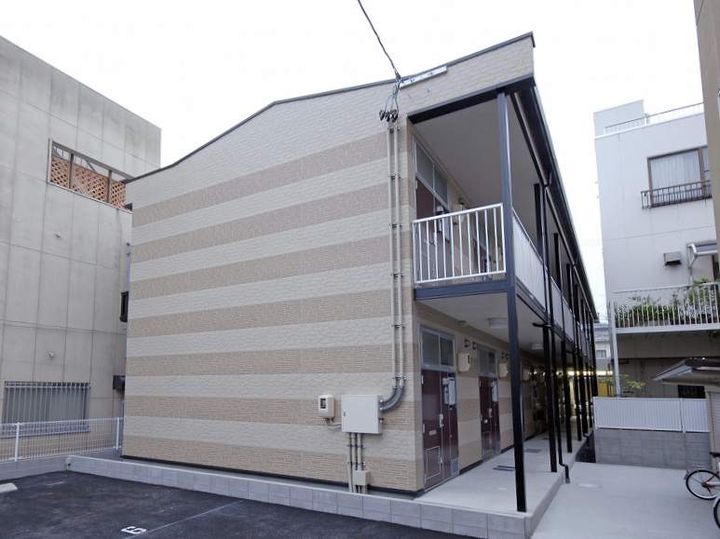レオパレスプラナトピア203の外観