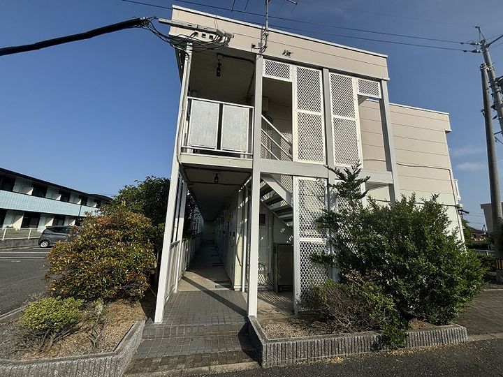 レオパレスブルーマリン206の外観