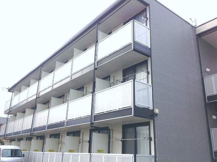 レオパレス長府駅202の外観
