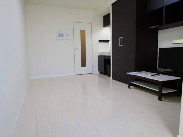 レオネクストマリンCHOFU204の居間