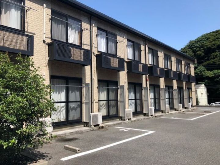 レオパレスシャンテ112の外観