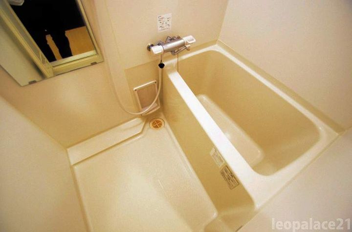 レオネクスト中土居104の風呂
