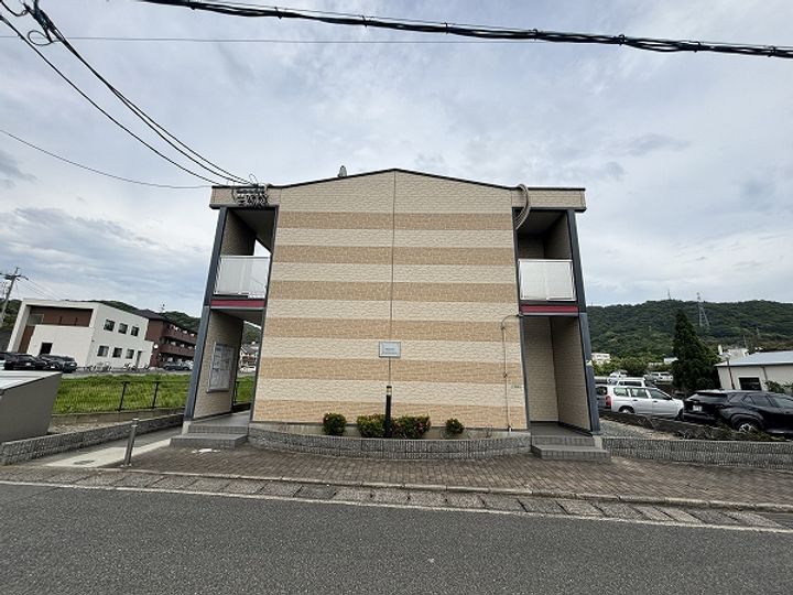 レオパレスMUKUNO115の外観