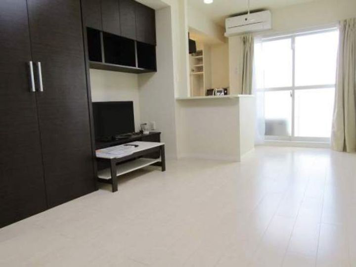 レオネクスト長府駅前307の居間