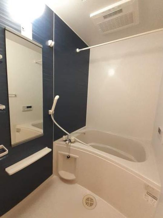 シャトレ スリーズの風呂