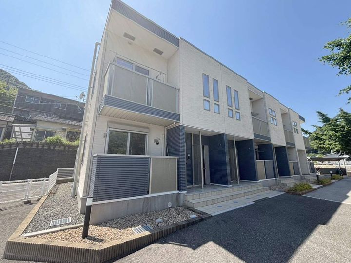 シャトレ スリーズの外観