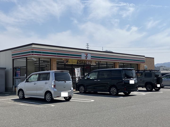 シャトレ スリーズの周辺