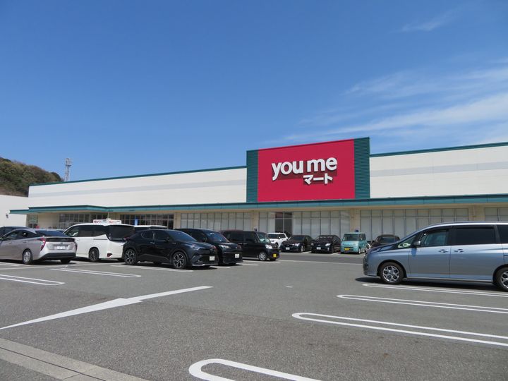 シャトレ スリーズの周辺