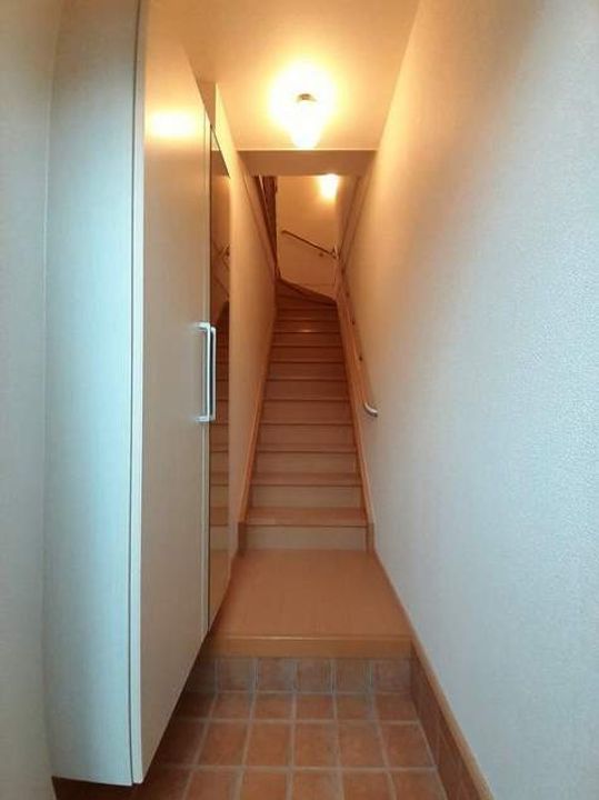 フェルメールBの玄関