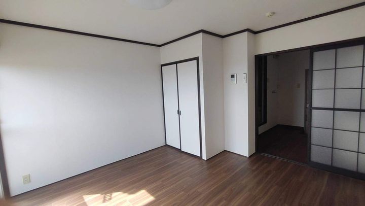 ガーデンハイツ関山の居間