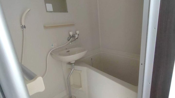 ガーデンハイツ関山の風呂