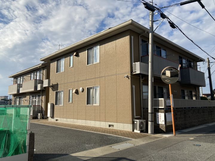 シャーメゾン名池0102の外観