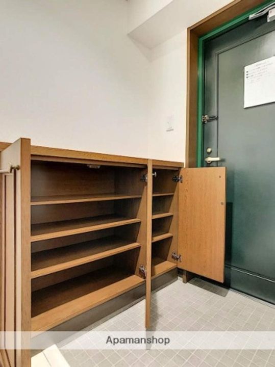 アミティビブレ下関の玄関