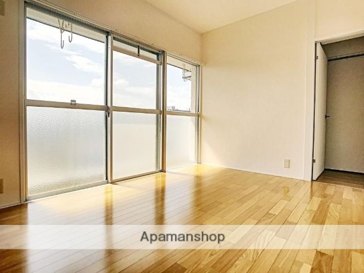 かみのマンション403の居間