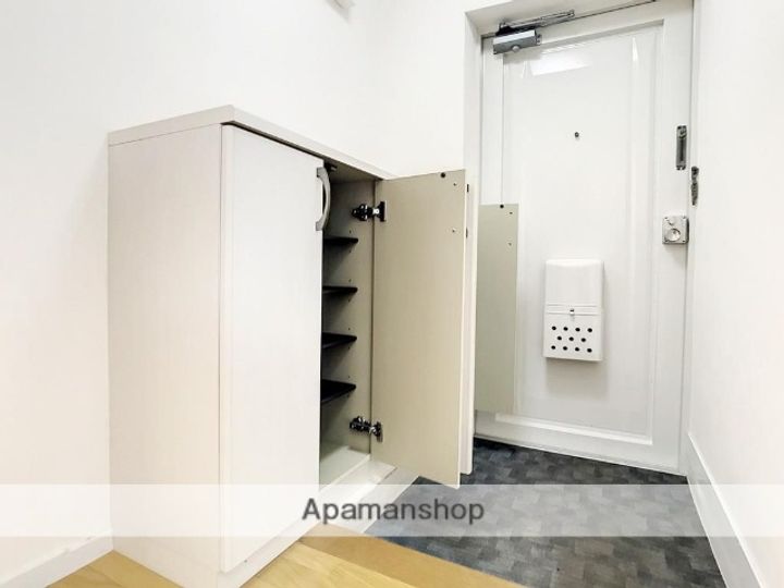 かみのマンション403の玄関