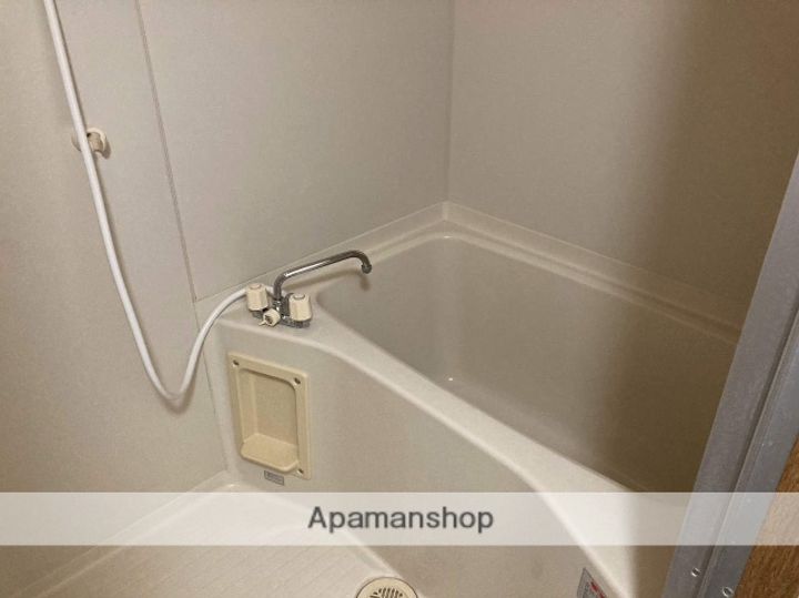 ラファエル105の風呂