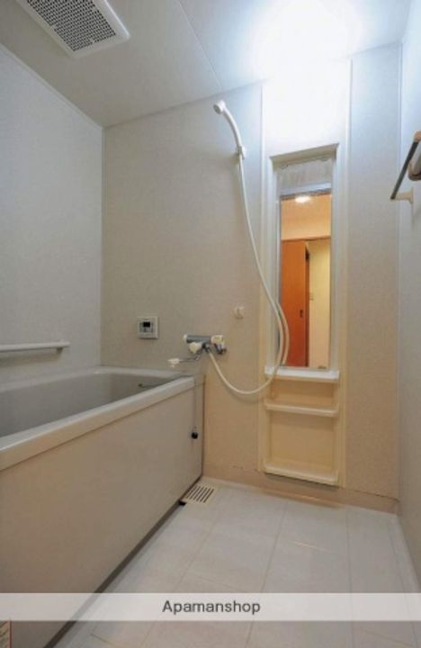 コスモビレッジ安岡403の風呂