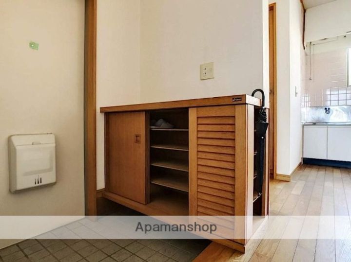 西大坪町アパート1Fの内装