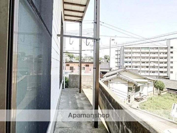 西大坪町アパート1Fの内装