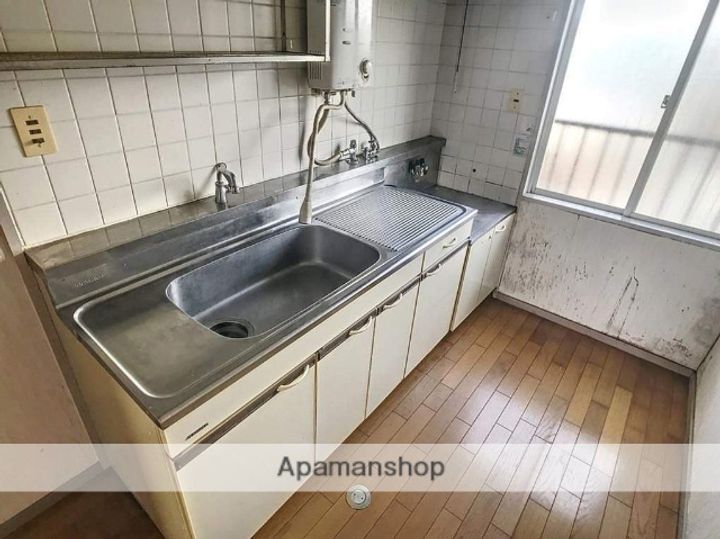 リズム綾羅木B301のキッチン